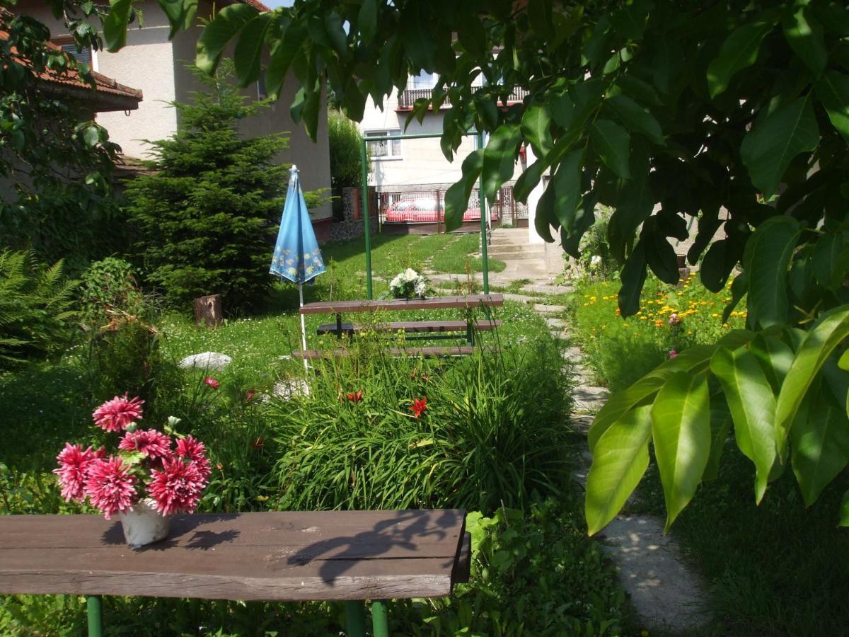 Hotel Holiday House Mirika Svaty Kriz Zewnętrze zdjęcie
