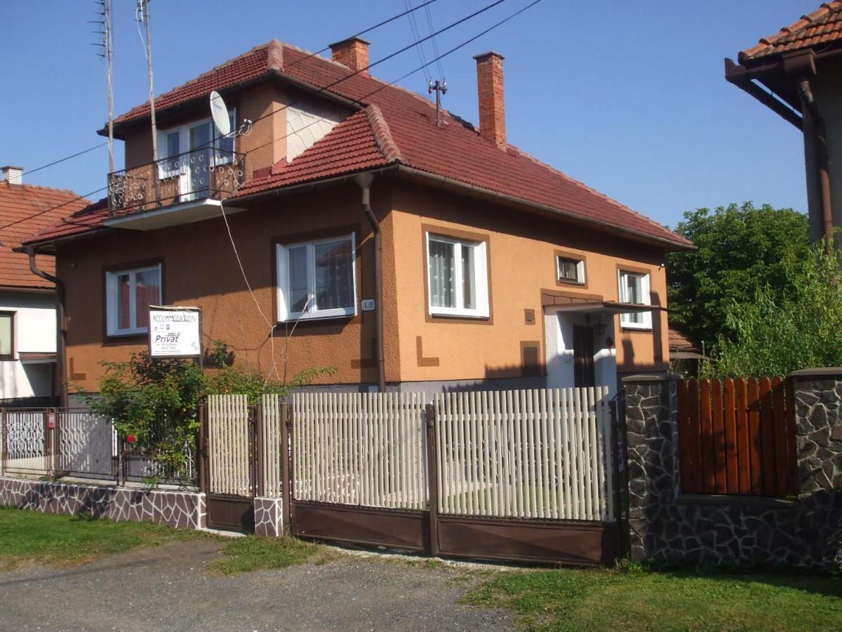 Hotel Holiday House Mirika Svaty Kriz Zewnętrze zdjęcie