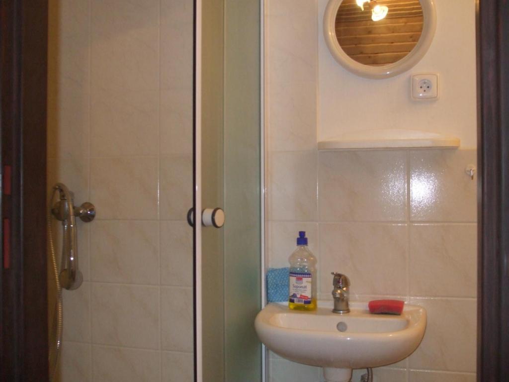 Hotel Holiday House Mirika Svaty Kriz Zewnętrze zdjęcie